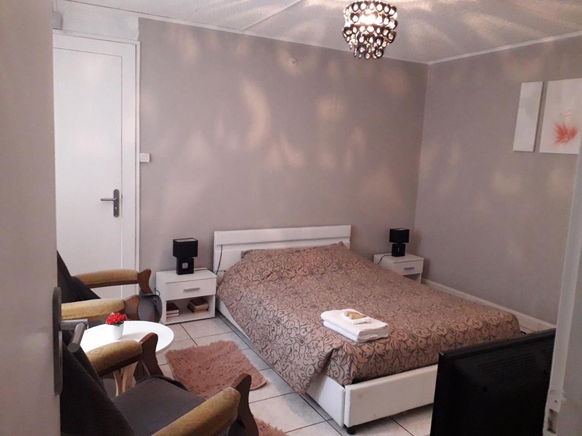 Meubles B-D Apartment Bains les Bains Bagian luar foto